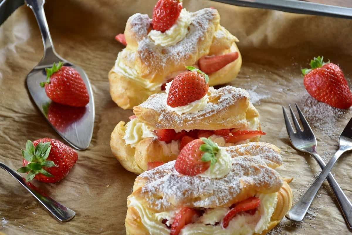 Snacks with sugar and strawberry topping.